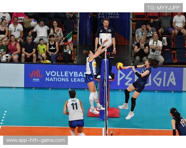 冲浪者以“飞天板”动作获得全场最高分 冲浪者以“飞天板”动作获得全场最高分