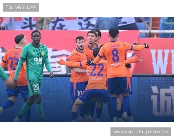 高准翼右路传中助攻克雷桑，山东泰山一球小胜对手